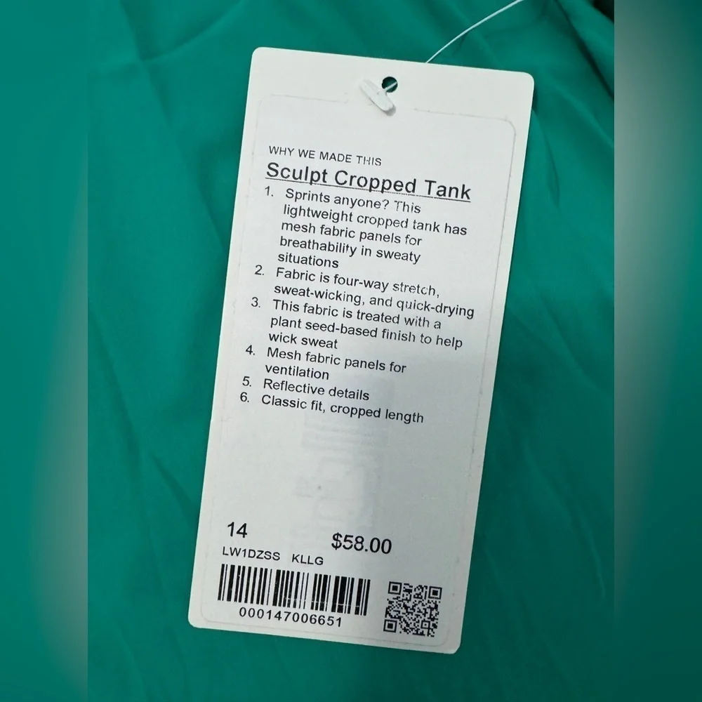 Lululemon Sculpt Cropped Tank Top in Kelly Green